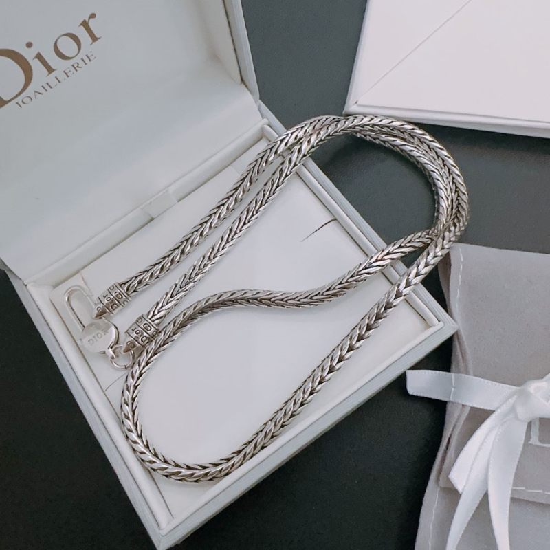 chr1st1an D10r necklaces